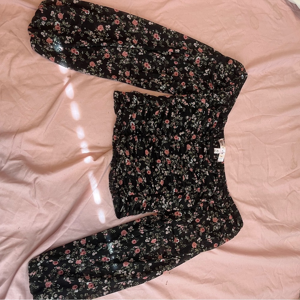 XS floral print long sleeve crop top